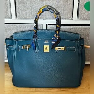 BK 35 rare peacock blue